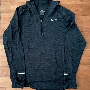 Men’s Dri Fit Pullover.